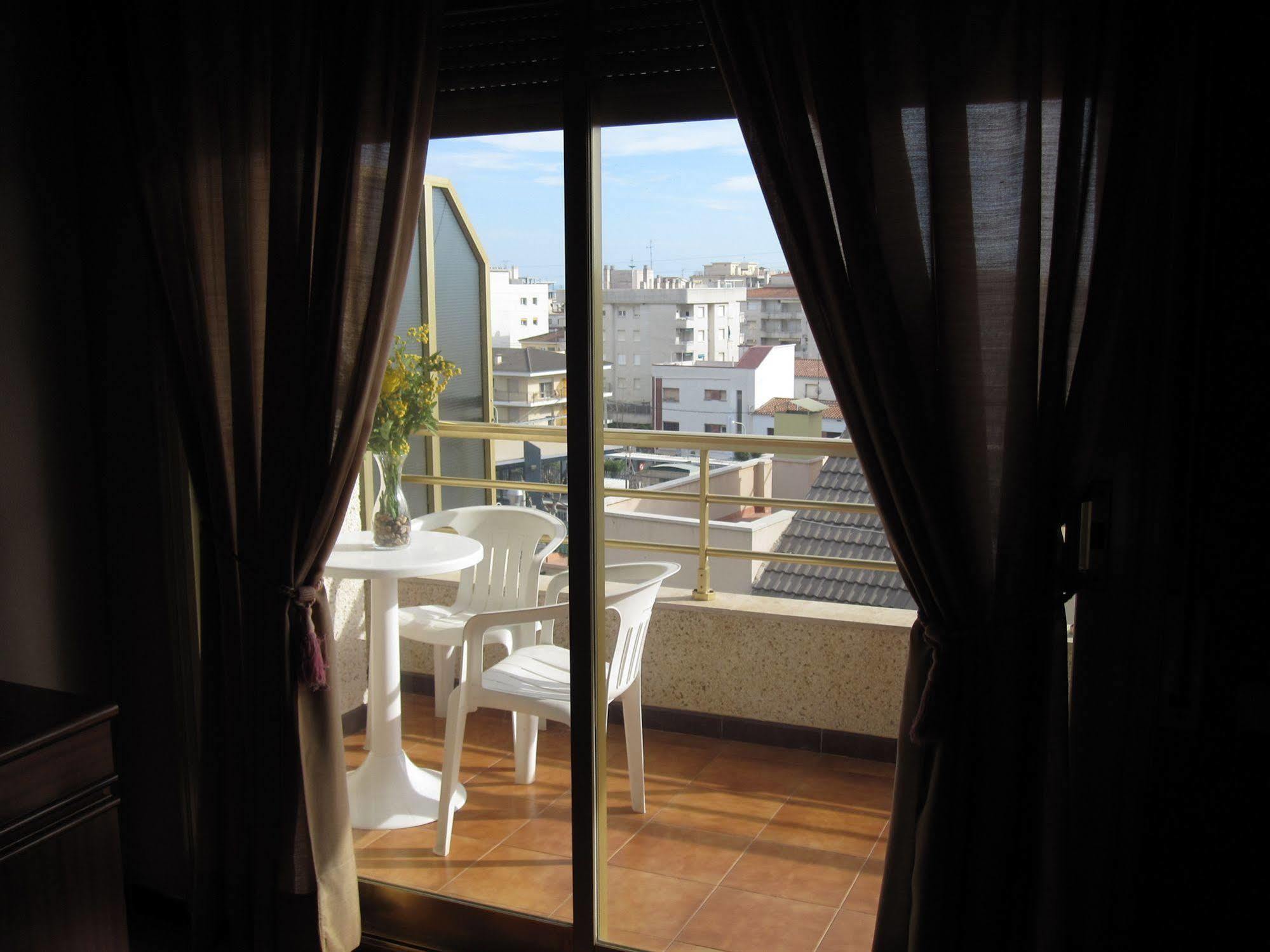 Hotel Victoria Spa & Splay Center 세구르 데 칼라펠 외부 사진